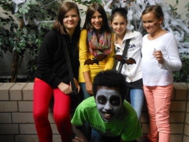 OM-Halloween1.jpg OM-Halloween1.jpg